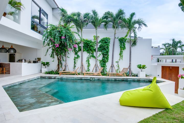 Modern 3br Villa Private Pool, Seseh Beach - Bali