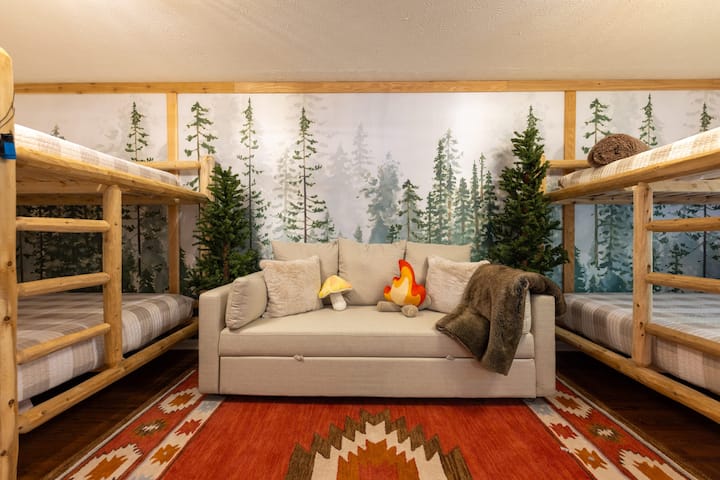 Poschodová izba s rozkladacou pohovkou