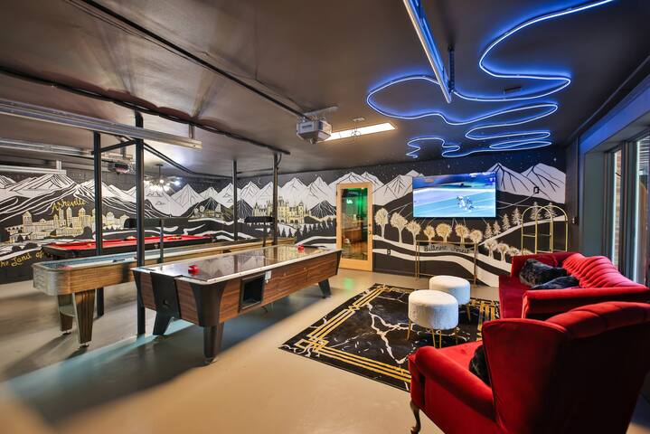 Biltmore Forest Retreat! Sauna Hot tub Game Rm gallery image 5