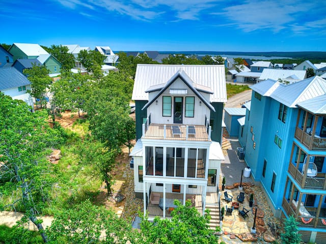 LakeStay Vacation Rentals managed Airbnb listing 3