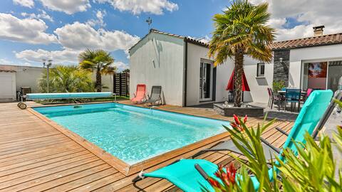La Favorite - mineral garden with swimming pool