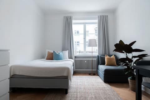 Top Airbnb: Beautiful studio with wonderful location in Kungsholmen