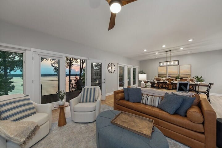 Luxe Lakefront: Spa, Pickleball, Kayaks, & Theater - Lake Tobesofkee, Lizella