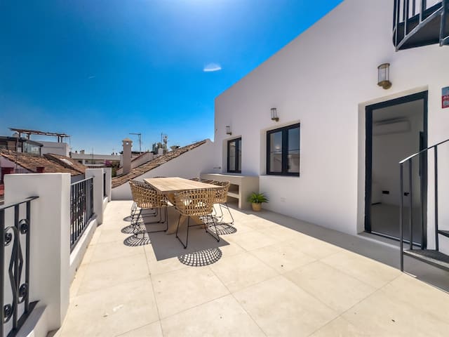Marbella Skol managed Airbnb listing 1