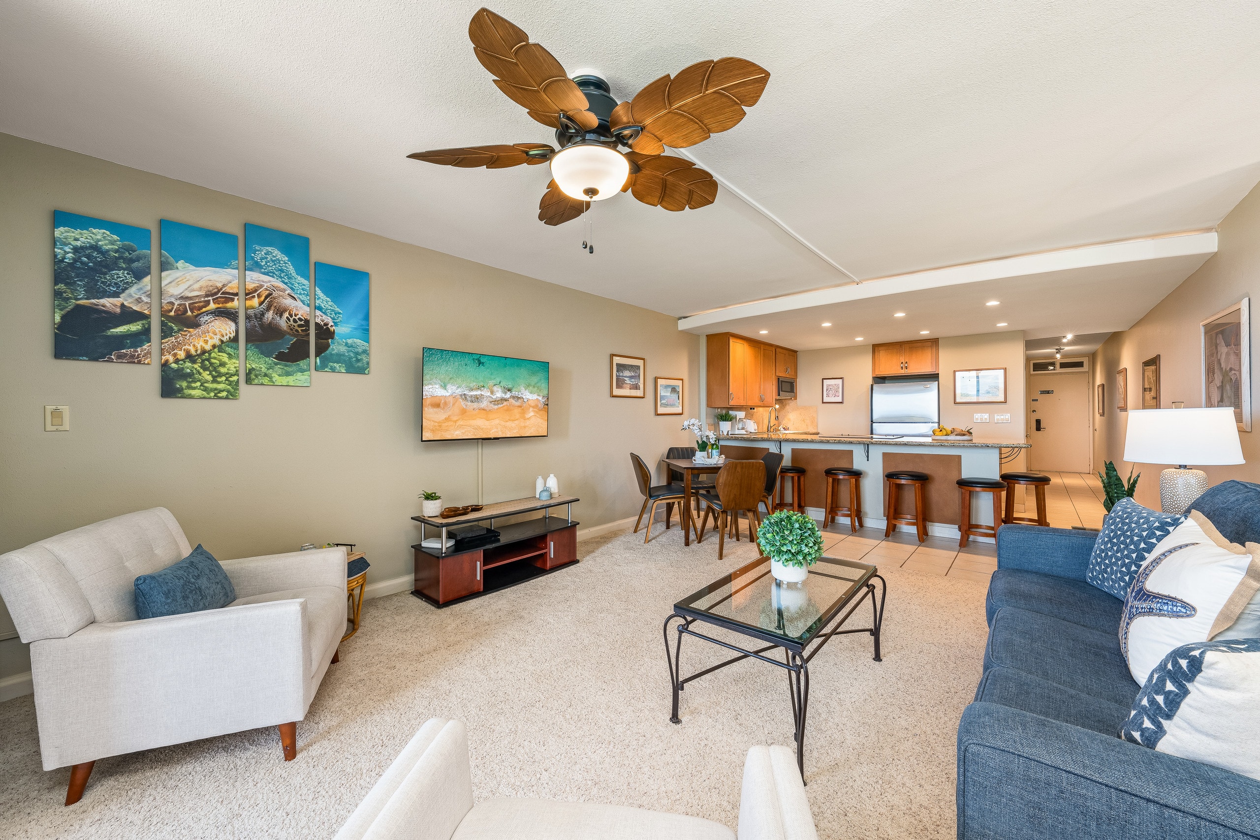 Condo in Lahaina · ★4.81 · 1 bedroom · 2 beds · 1 bath - Image 4