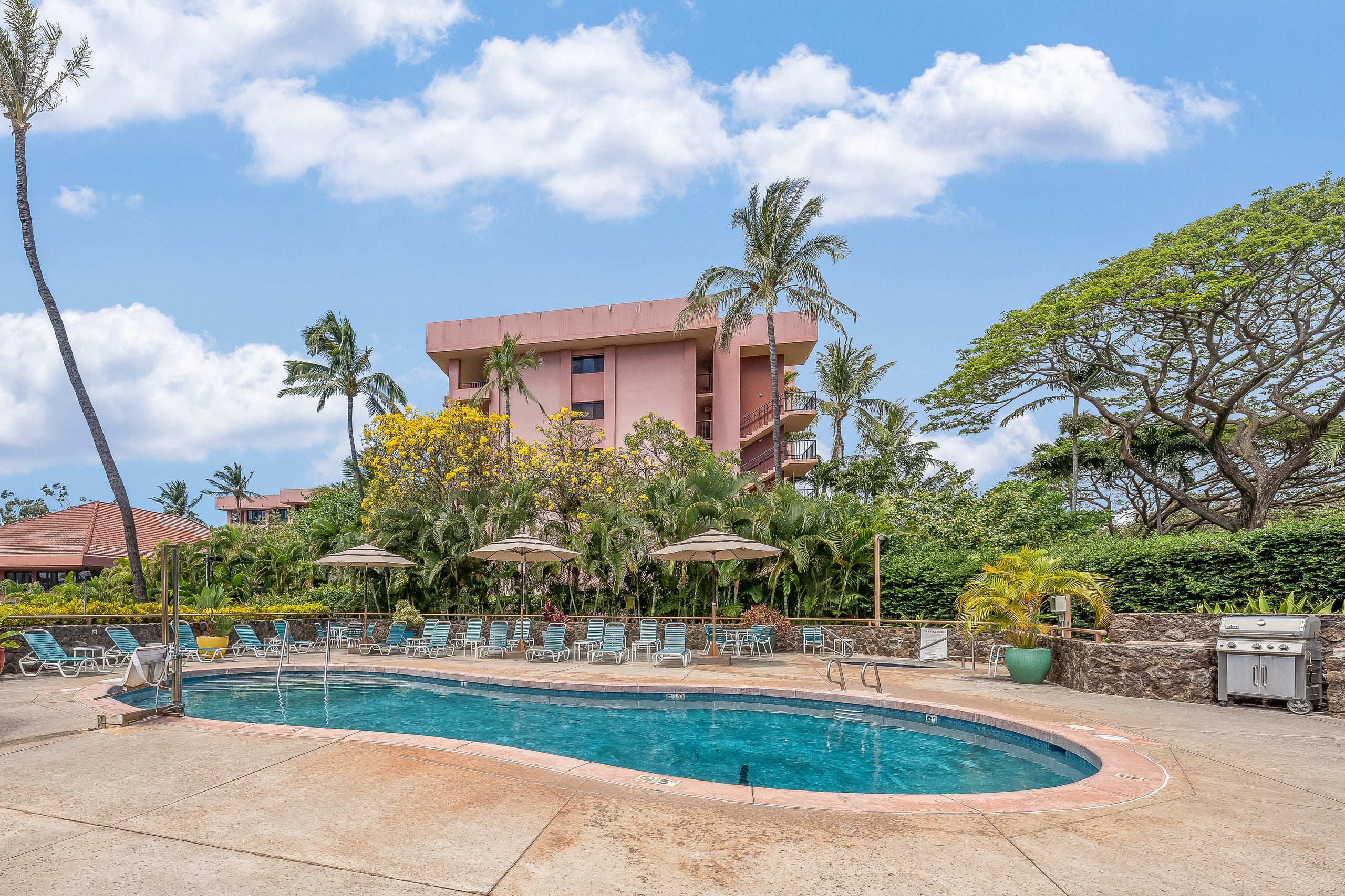 Condo in Lahaina · ★4.81 · 1 bedroom · 2 beds · 1 bath - Image 38
