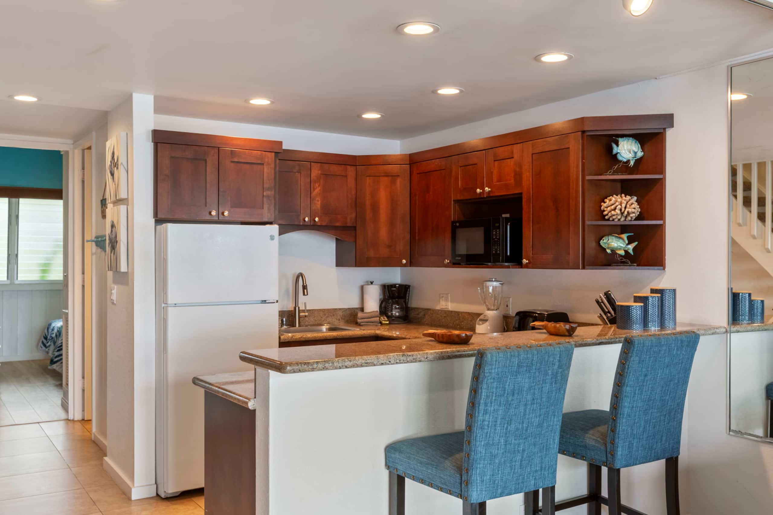 Condo in Lahaina · ★5.0 · 2 bedrooms · 3 beds · 2 baths - Image 15