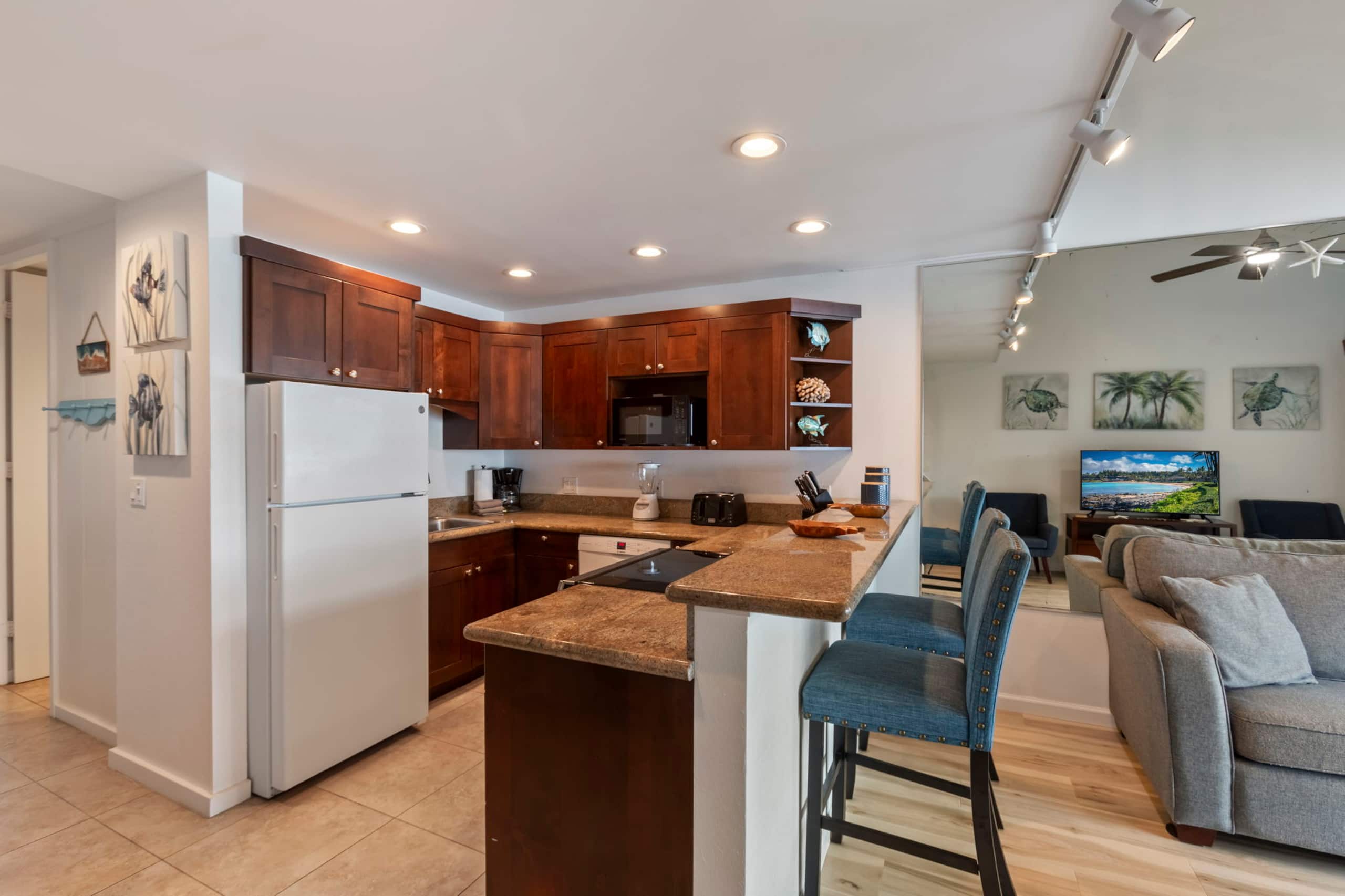 Condo in Lahaina · ★5.0 · 2 bedrooms · 3 beds · 2 baths - Image 13
