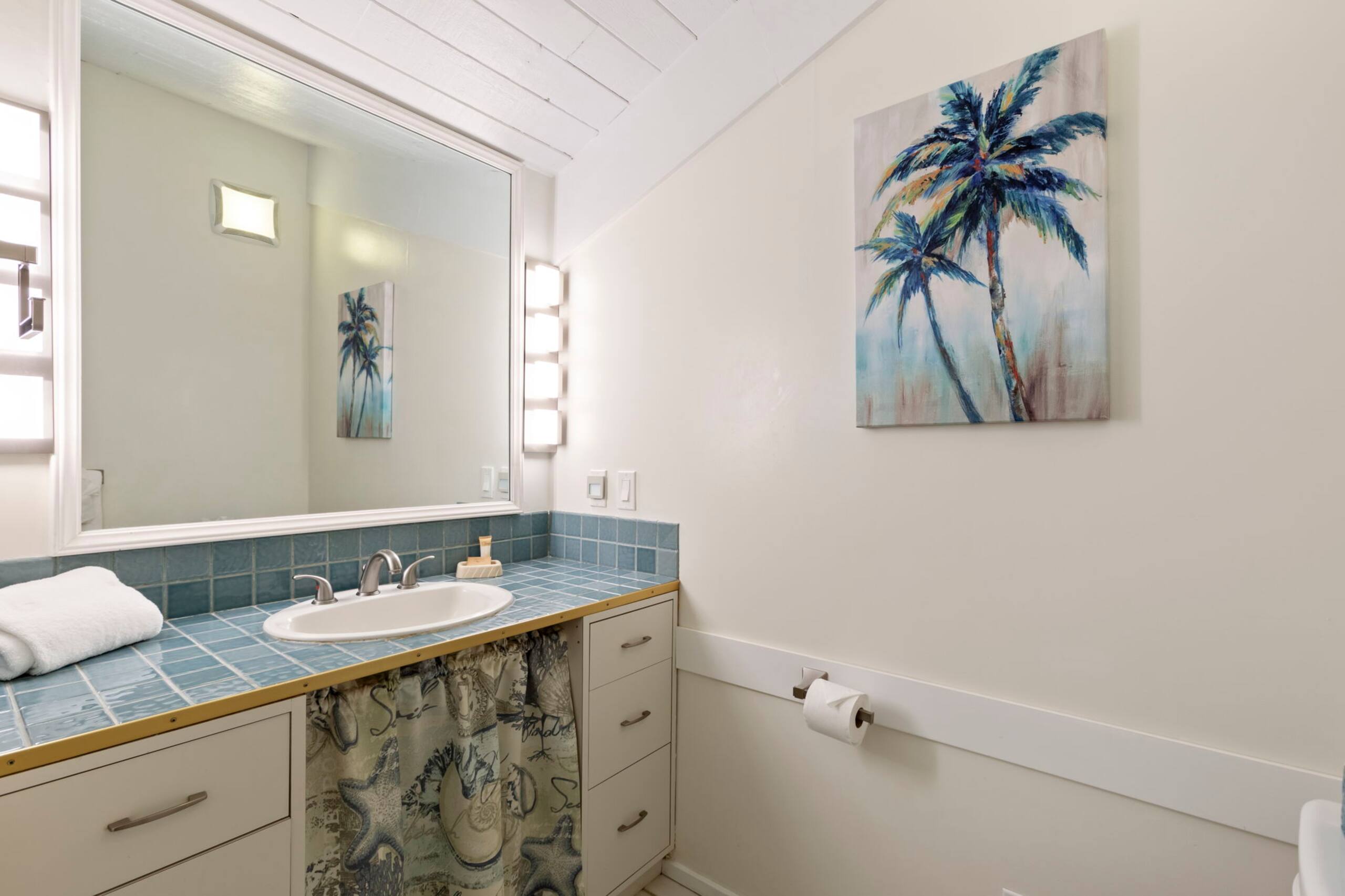 Condo in Lahaina · ★5.0 · 2 bedrooms · 3 beds · 2 baths - Image 36