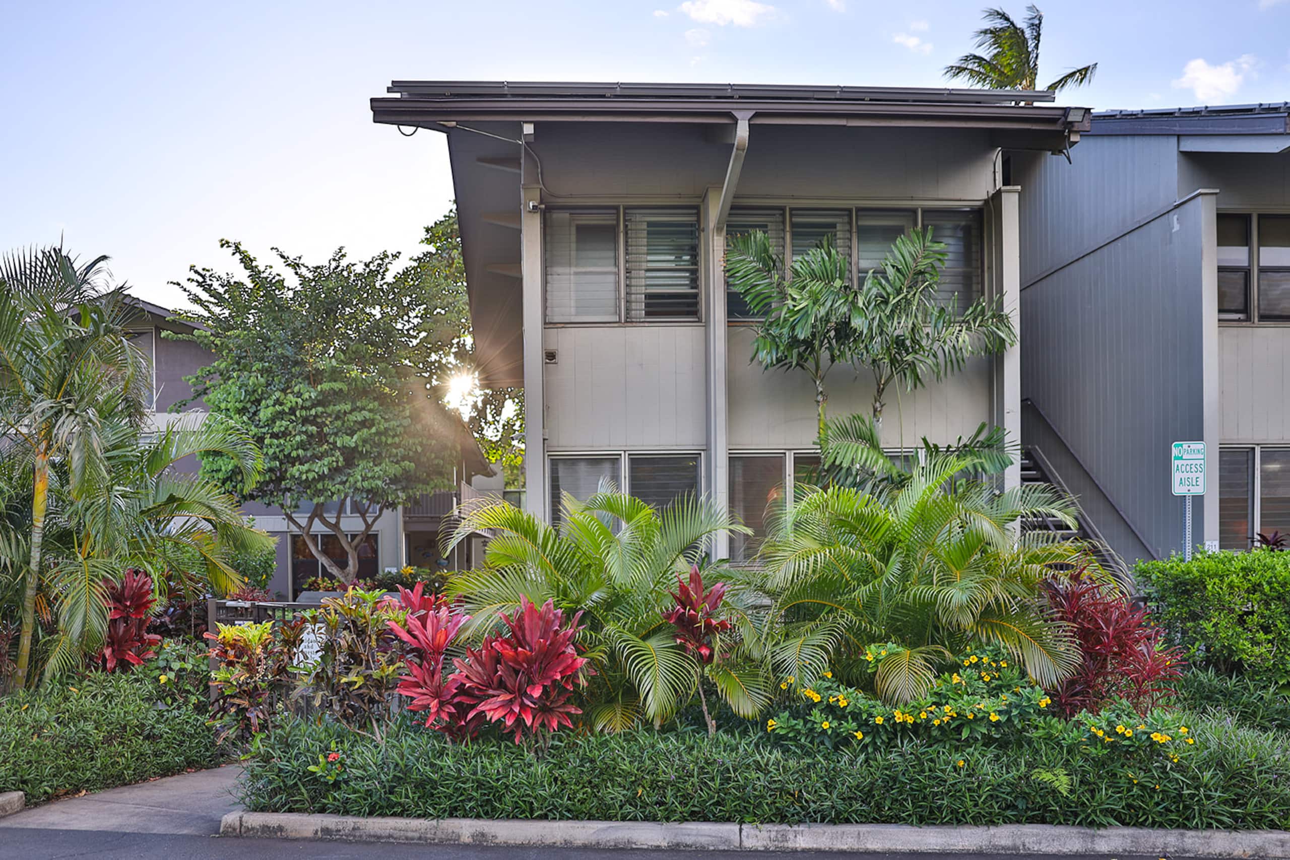 Condo in Lahaina · ★5.0 · 3 bedrooms · 4 beds · 2 baths - Image 40