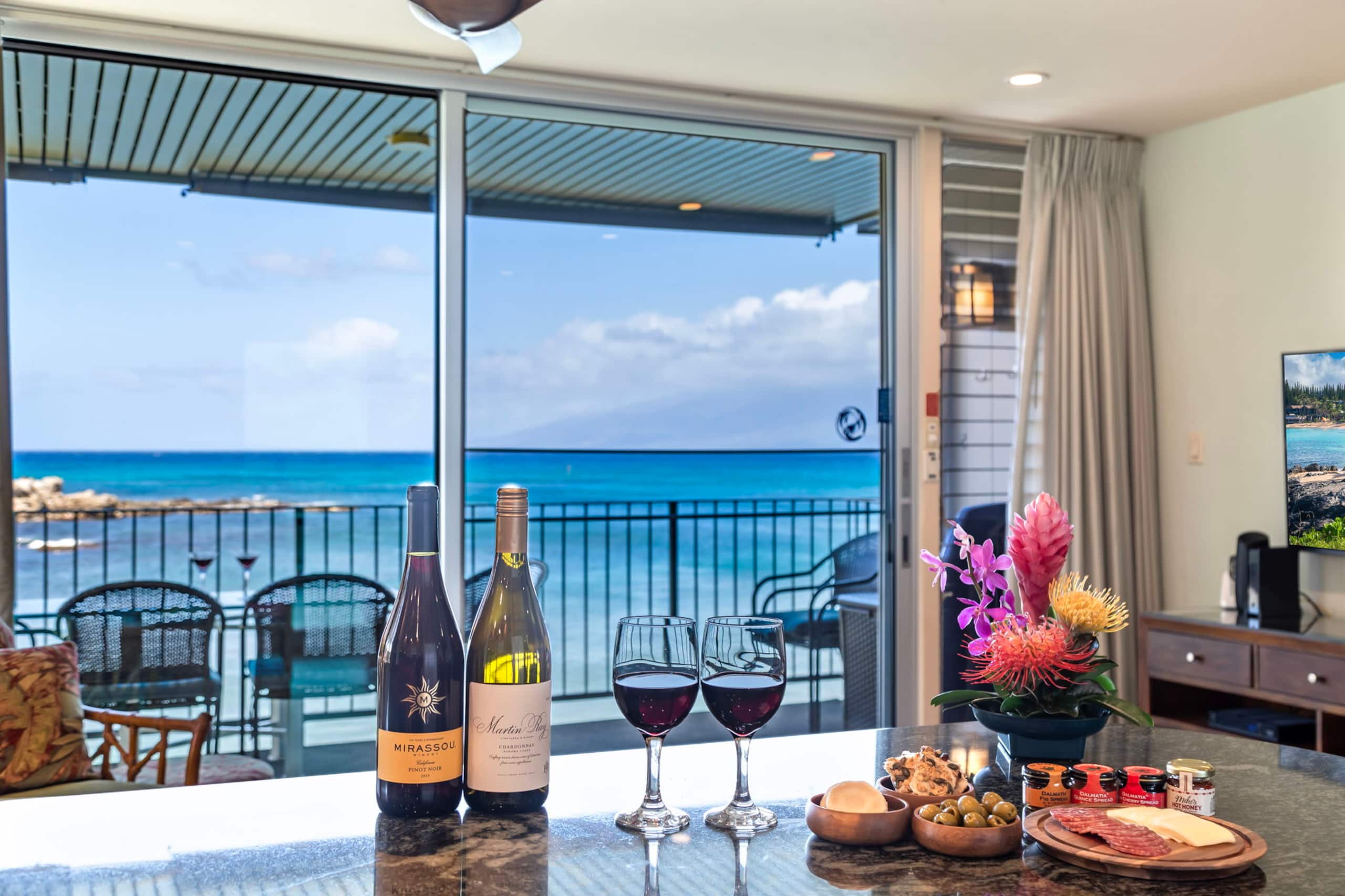 Condo in Lahaina · ★5.0 · 2 bedrooms · 3 beds · 2 baths - Image 13