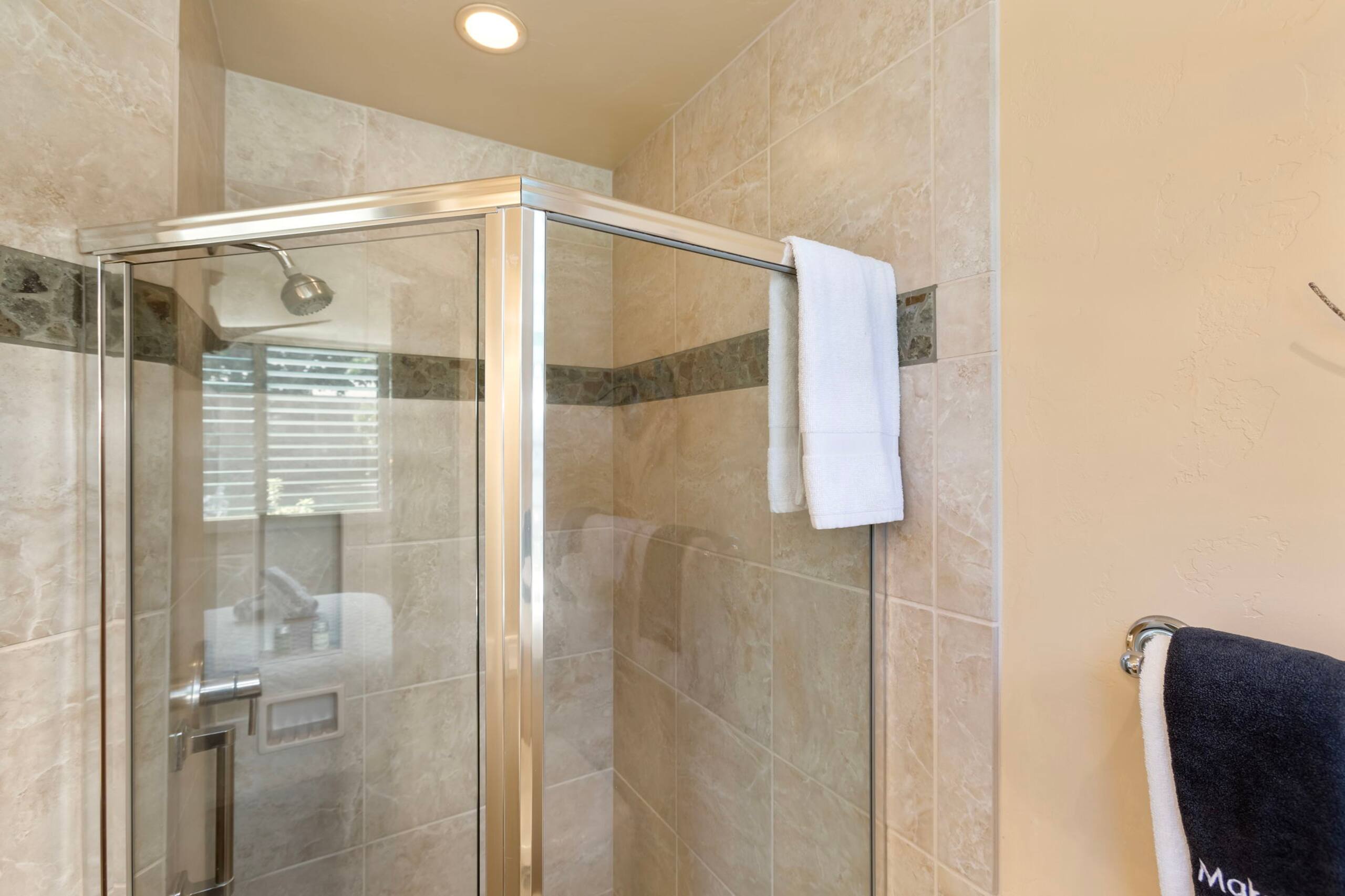 Condo in Lahaina · ★5.0 · 2 bedrooms · 3 beds · 2 baths - Image 25
