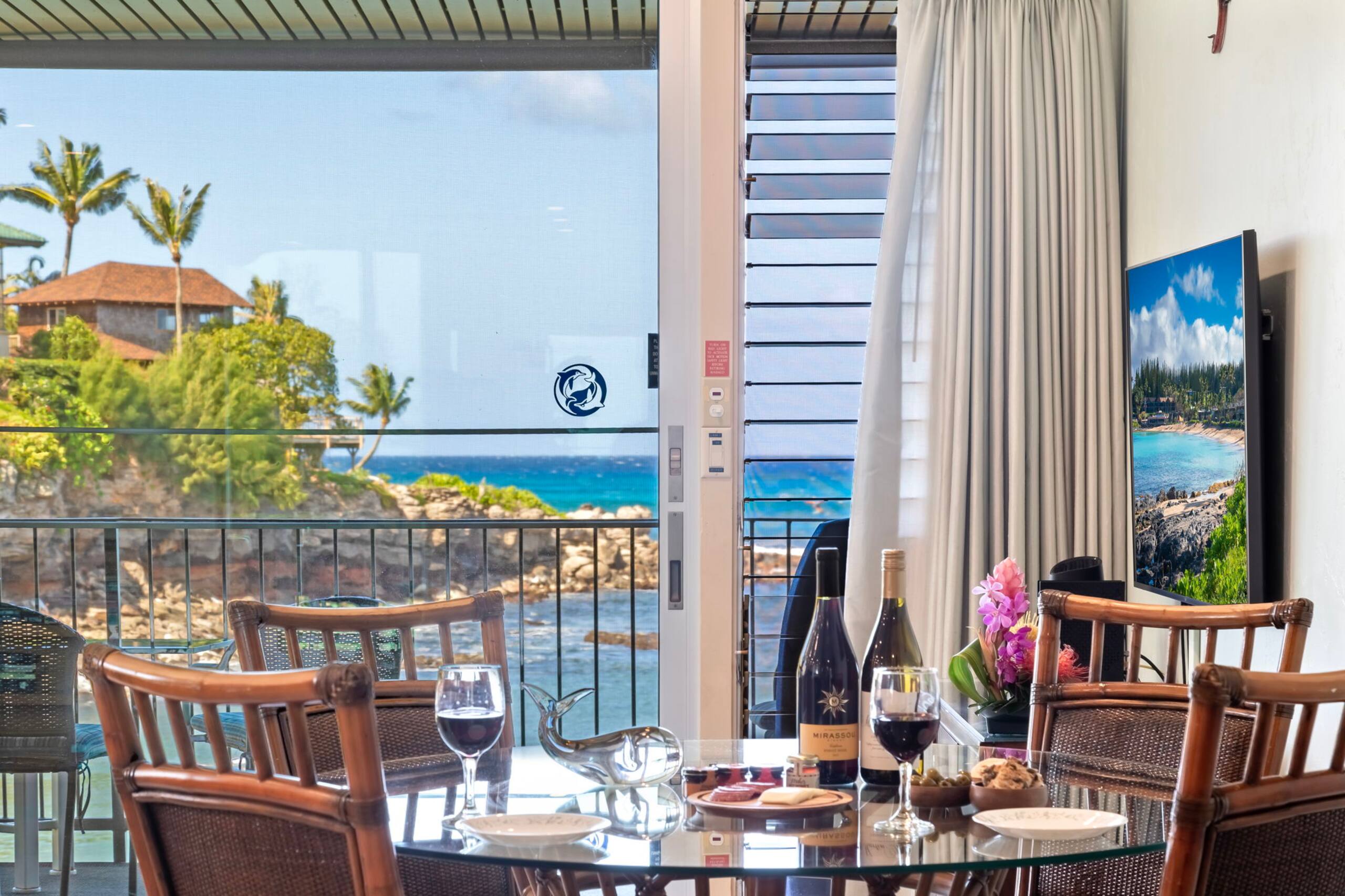 Condo in Lahaina · ★5.0 · 2 bedrooms · 3 beds · 2 baths - Image 17