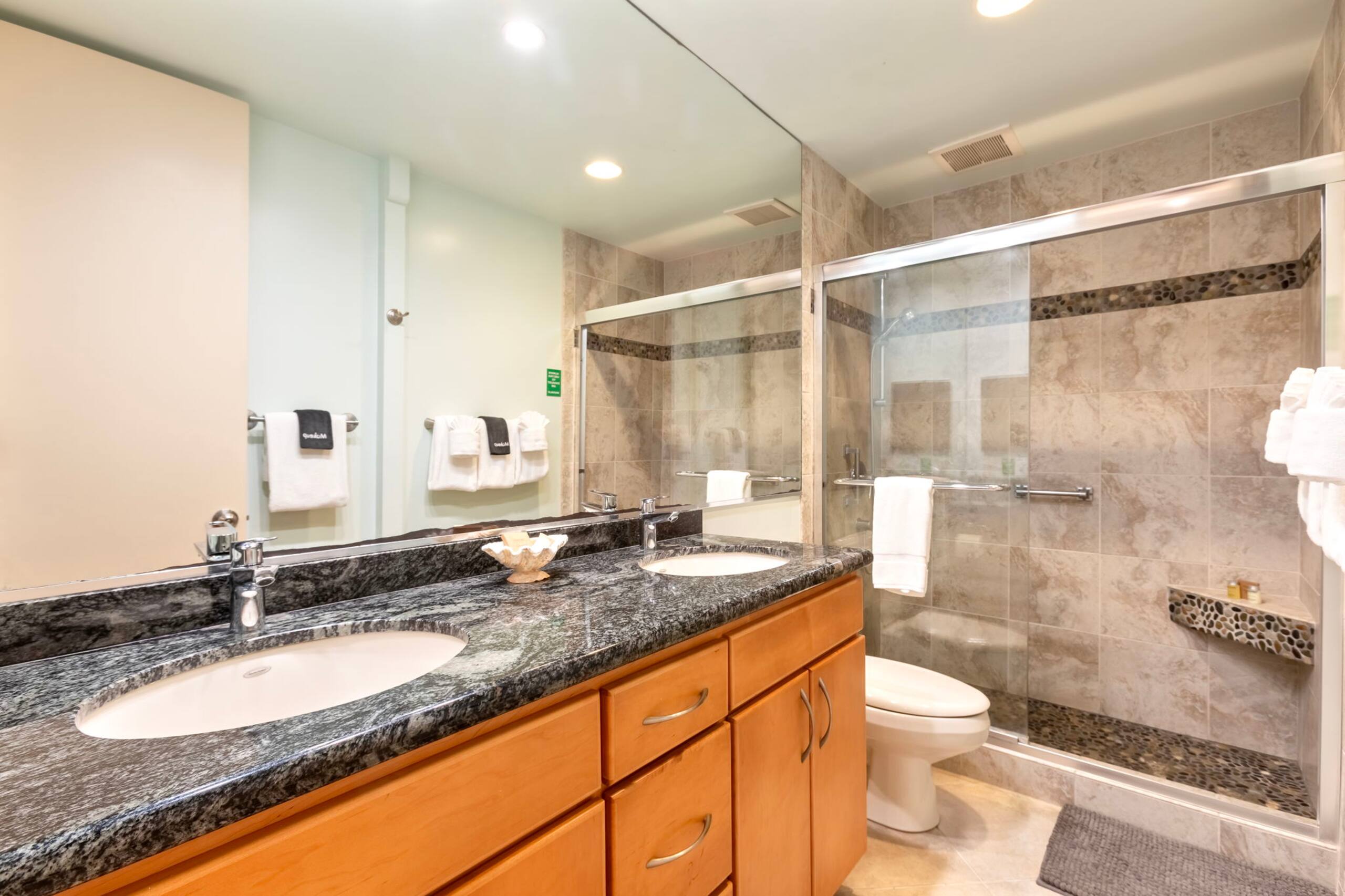 Condo in Lahaina · ★5.0 · 2 bedrooms · 3 beds · 2 baths - Image 29