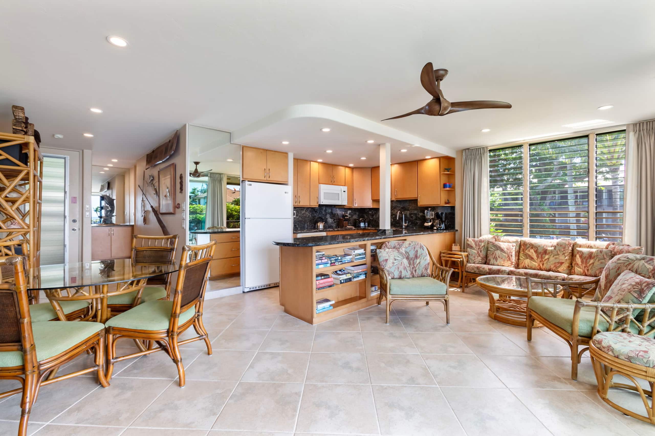 Condo in Lahaina · ★5.0 · 2 bedrooms · 3 beds · 2 baths - Image 8