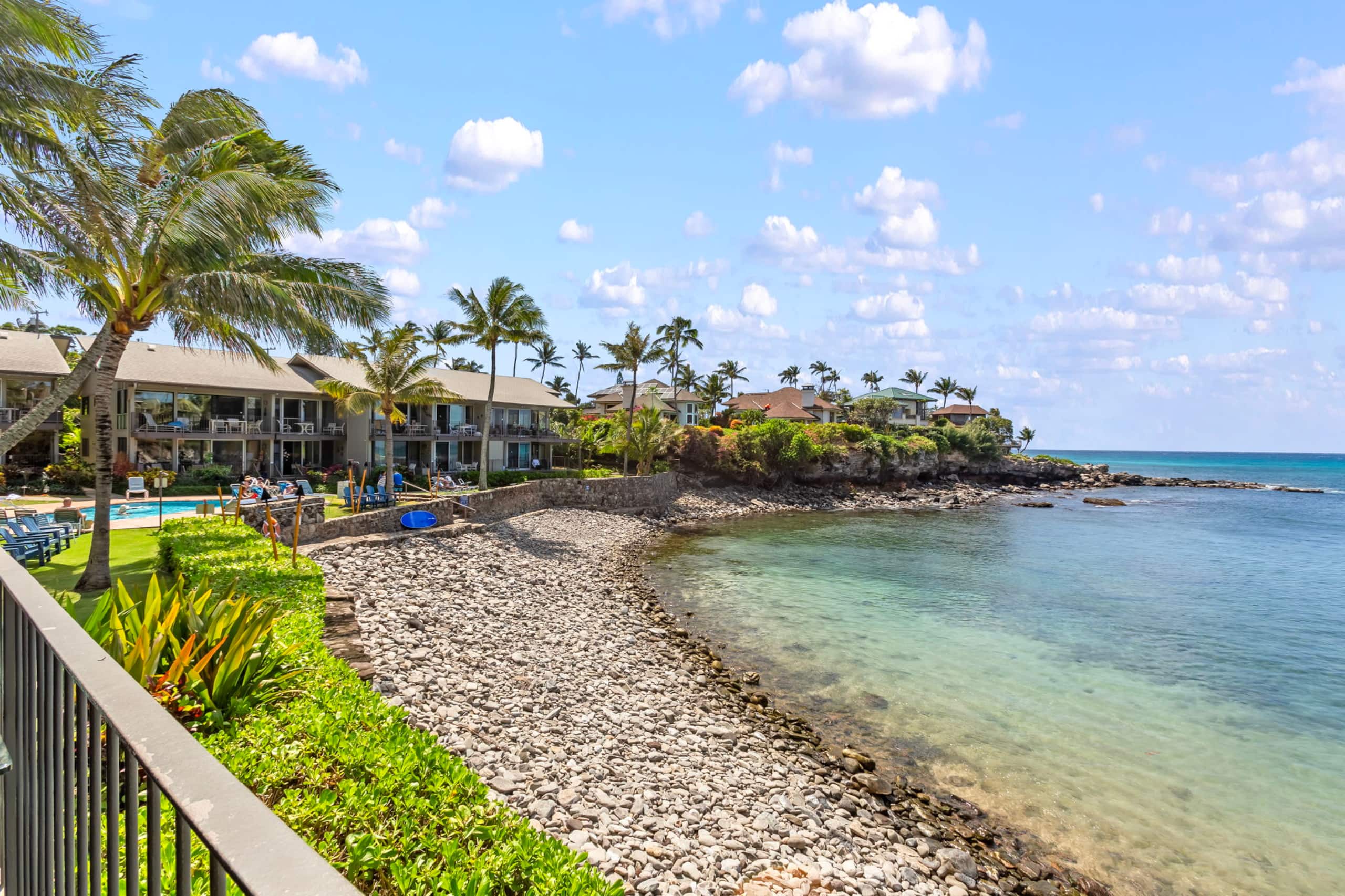 Condo in Lahaina · ★5.0 · 2 bedrooms · 3 beds · 2 baths - Image 34