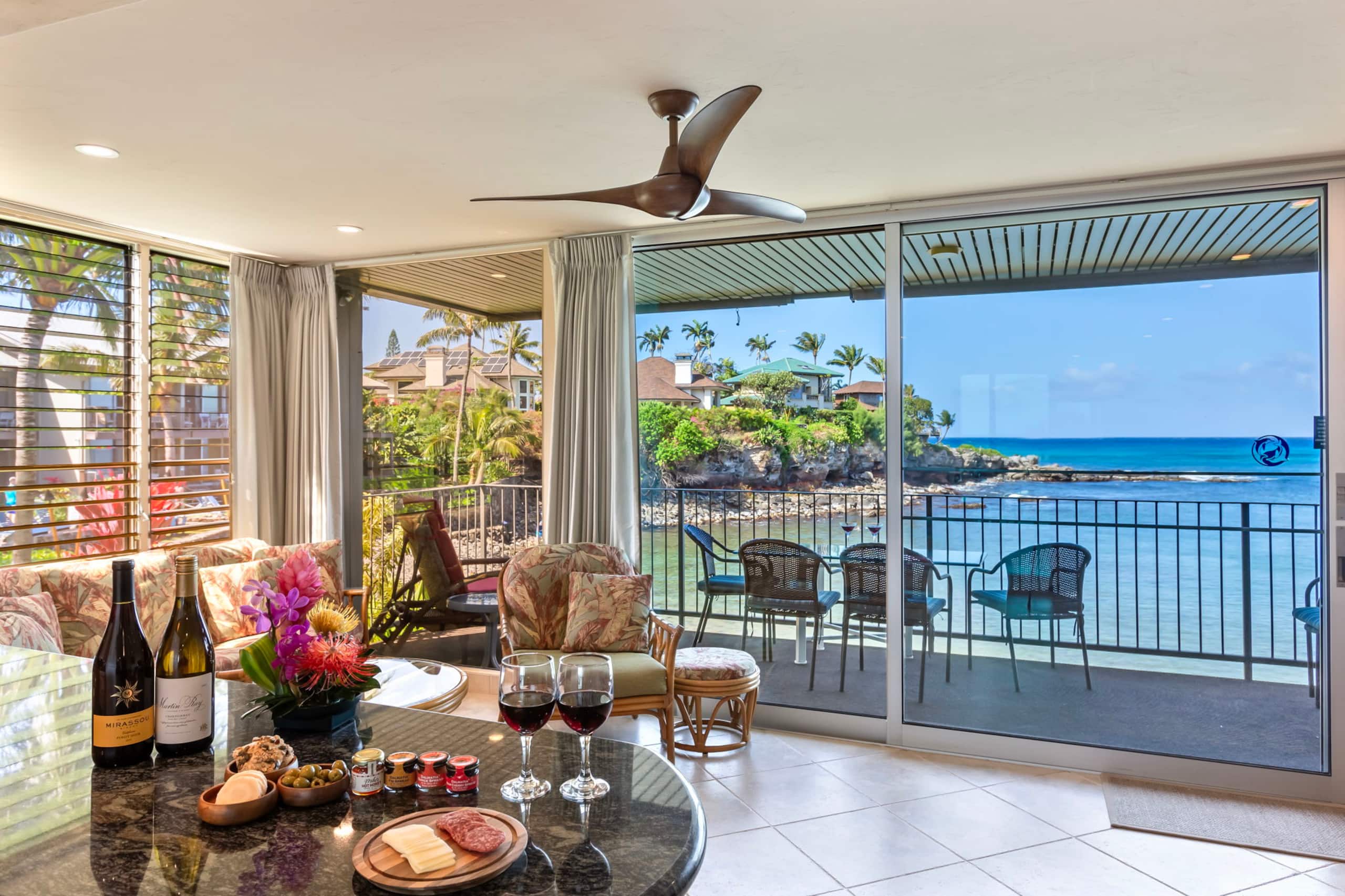 Condo in Lahaina · ★5.0 · 2 bedrooms · 3 beds · 2 baths - Image 2