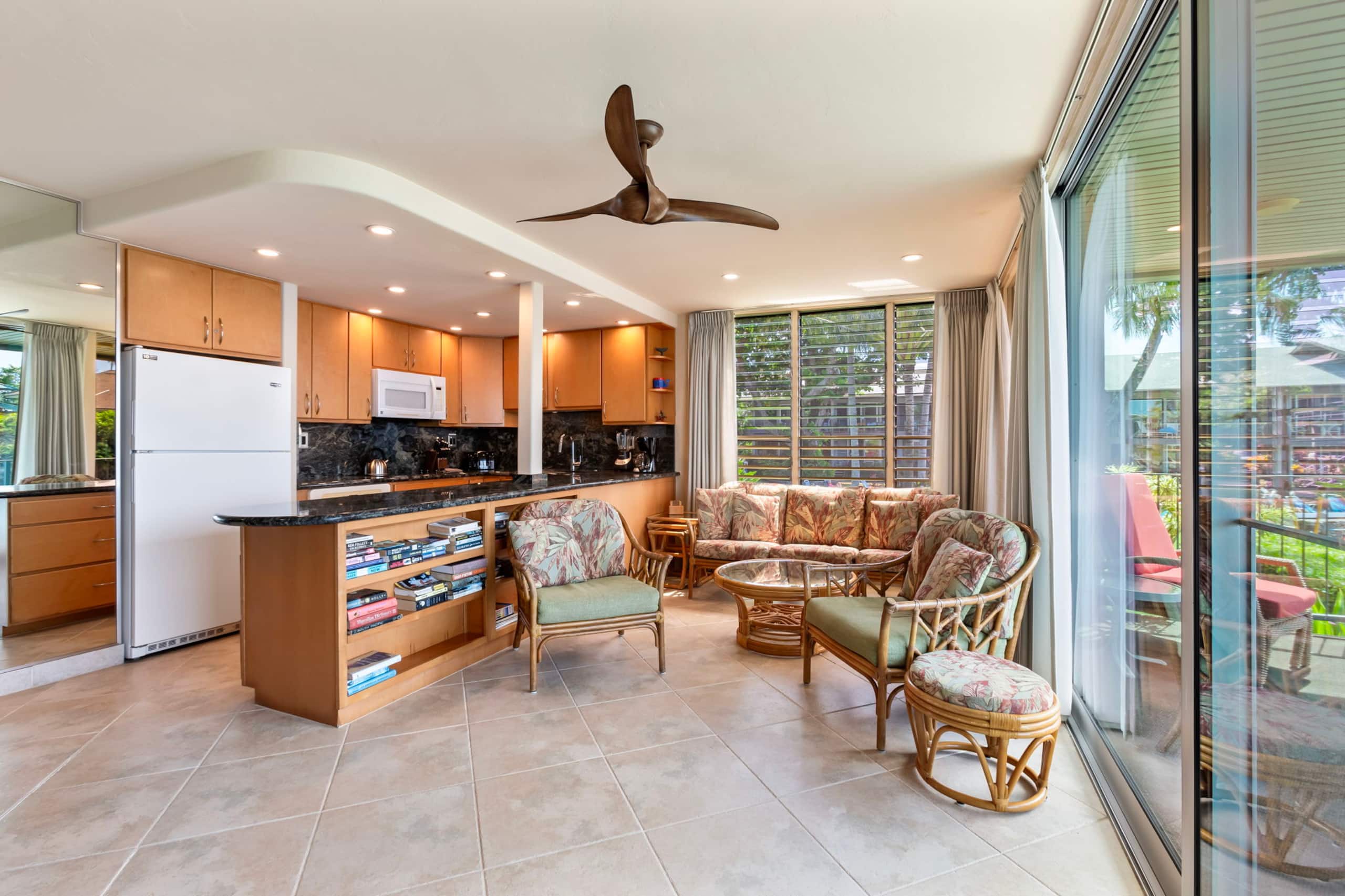 Condo in Lahaina · ★5.0 · 2 bedrooms · 3 beds · 2 baths - Image 7