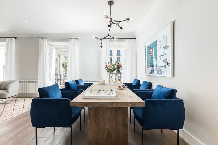 Homeclub | Exclusive Apartment on Calle Alcalá gallery image 2