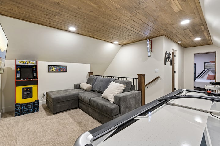 Moody Moose - Sala de juegos / sofá cama