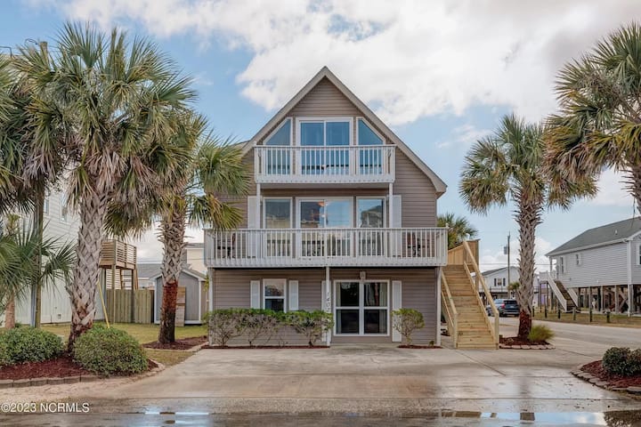 Sandy Lu #1 | Easy Walk To Beach! - Surf City, NC
