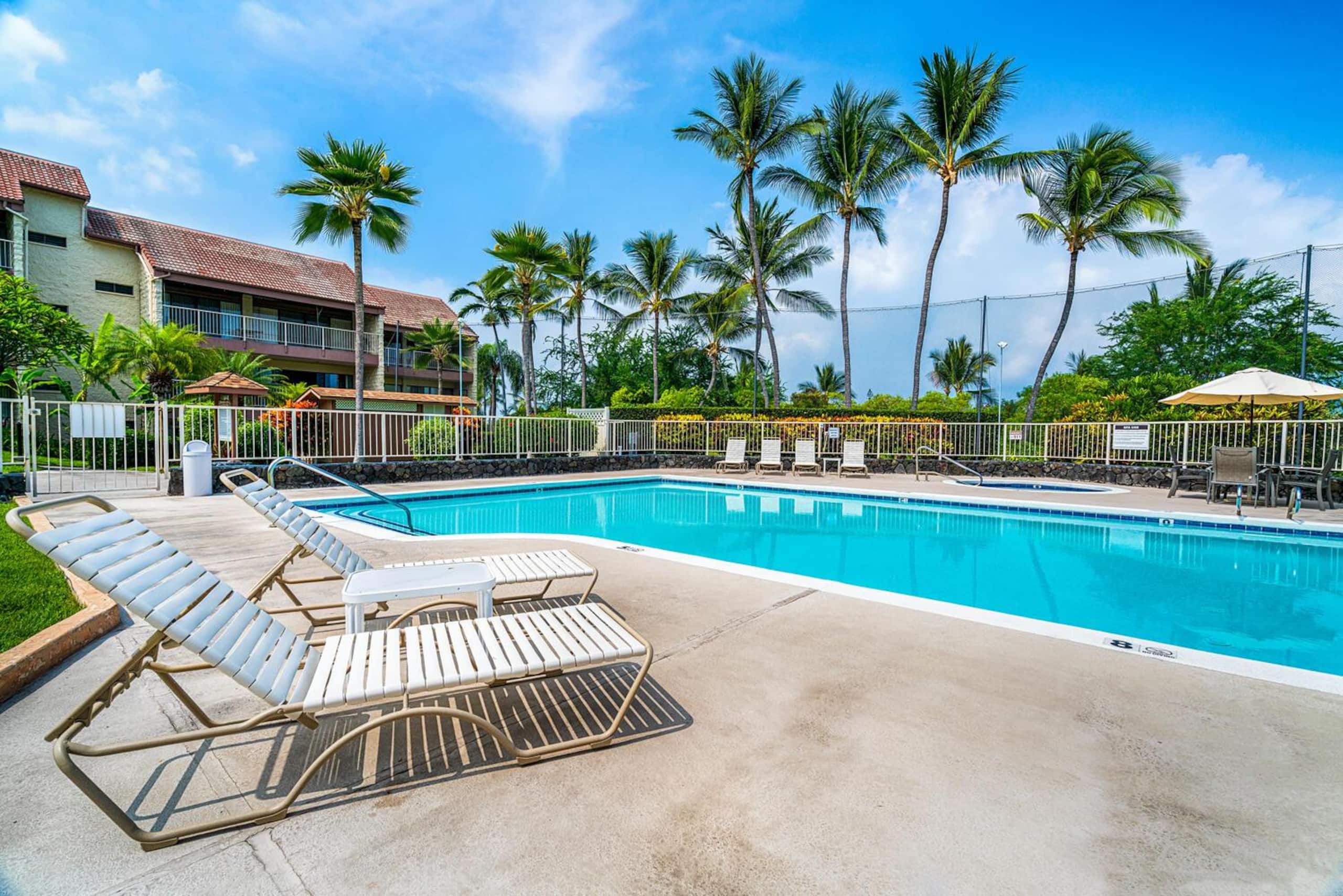 Condo in Kailua-Kona · ★5.0 · 2 bedrooms · 3 beds · 2 private baths - Image 34