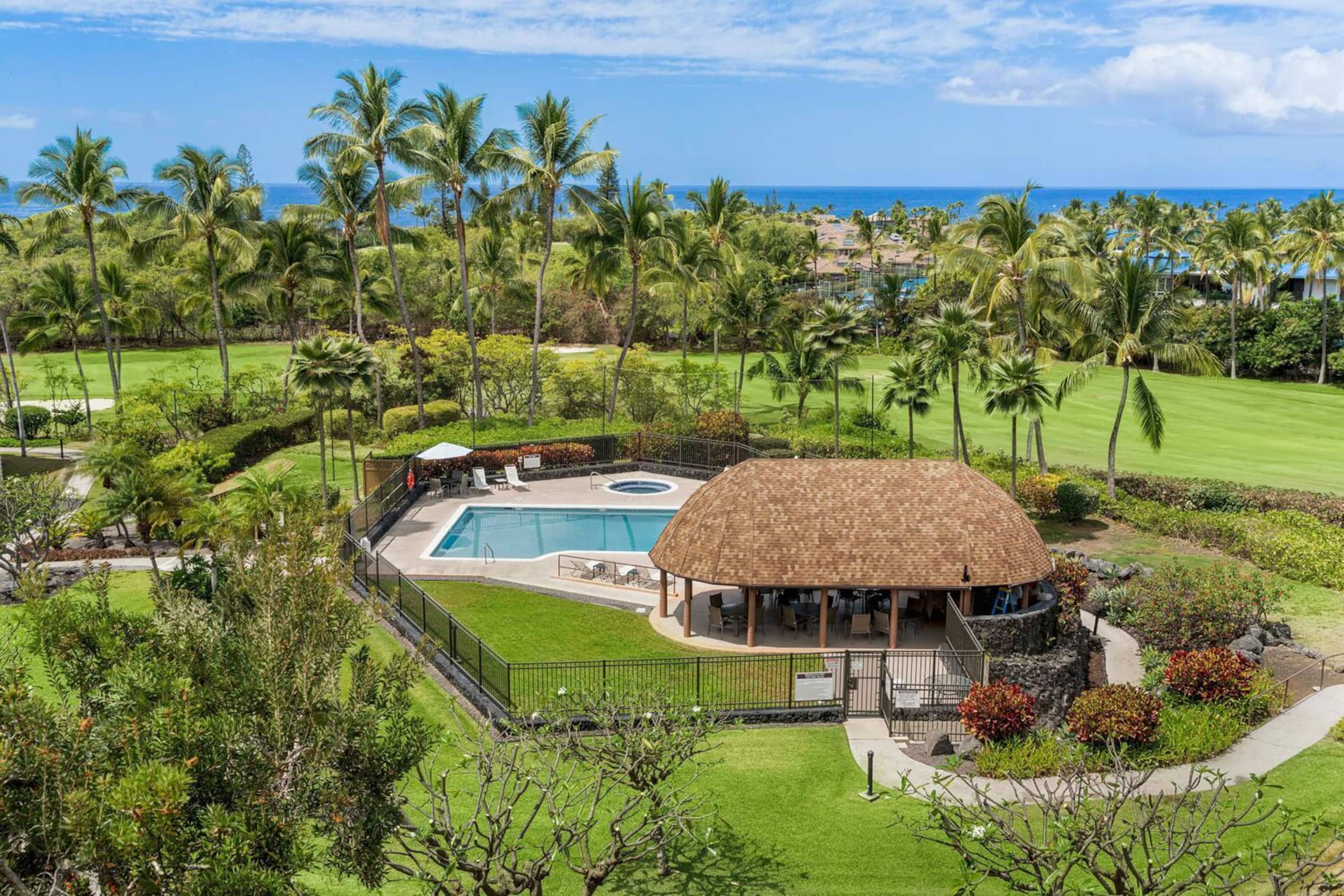Condo in Kailua-Kona · ★5.0 · 2 bedrooms · 3 beds · 2 private baths - Image 35