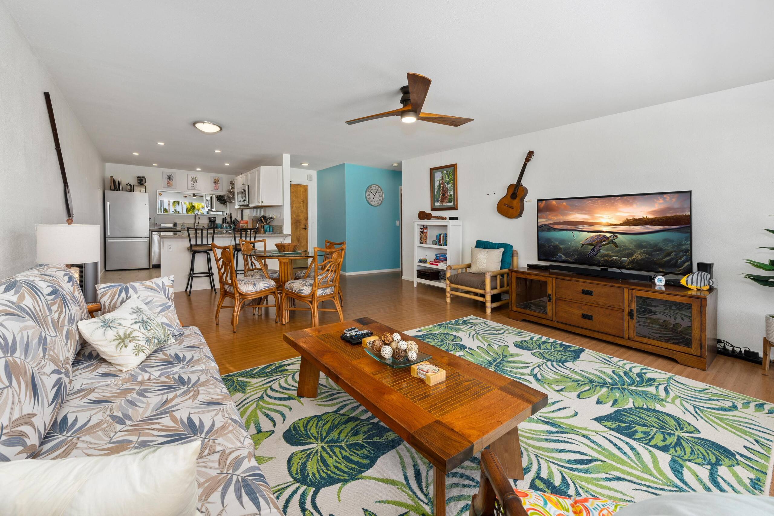 Condo in Kailua-Kona · ★5.0 · 2 bedrooms · 3 beds · 2 private baths - Image 2