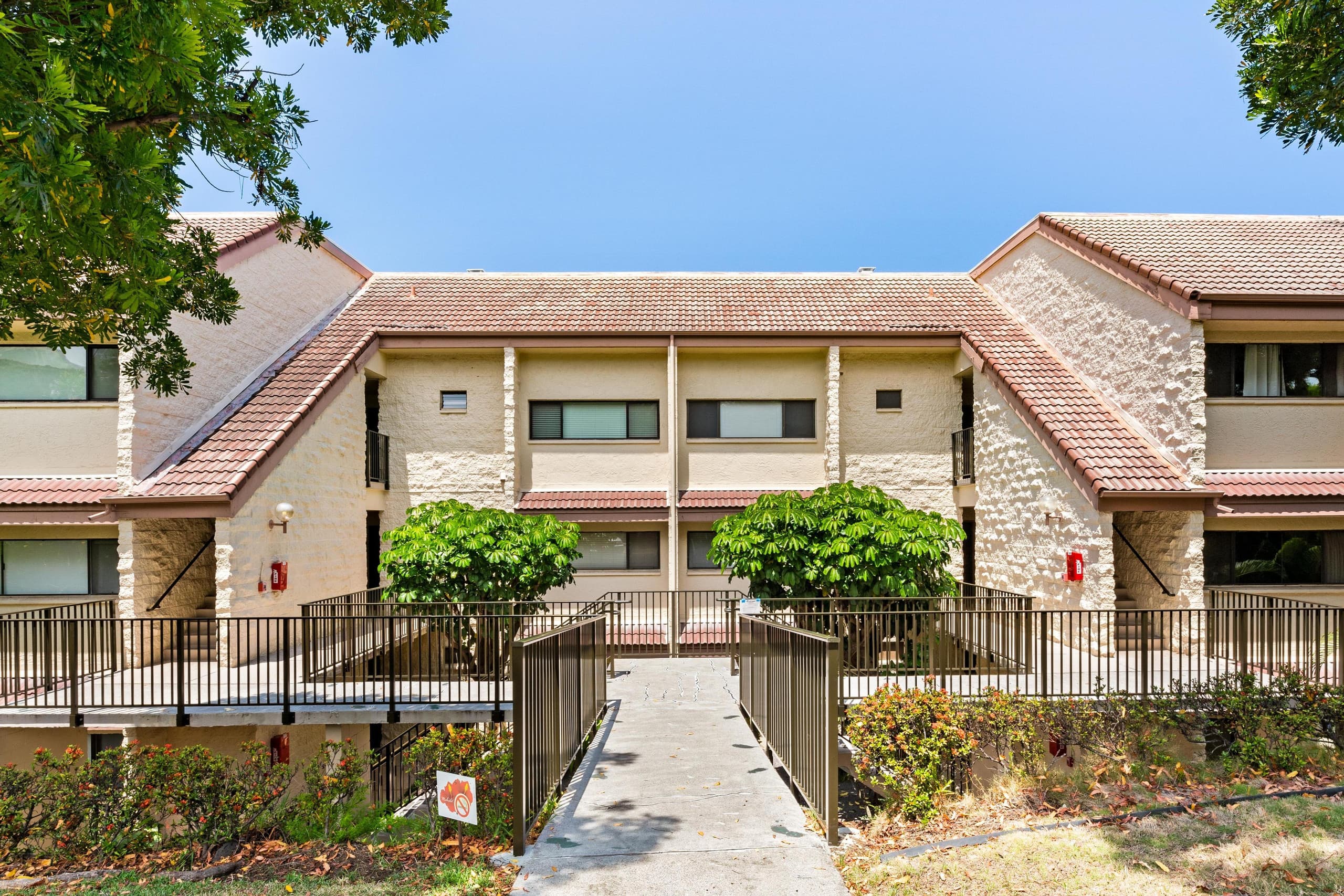 Condo in Kailua-Kona · ★5.0 · 2 bedrooms · 3 beds · 2 private baths - Image 46