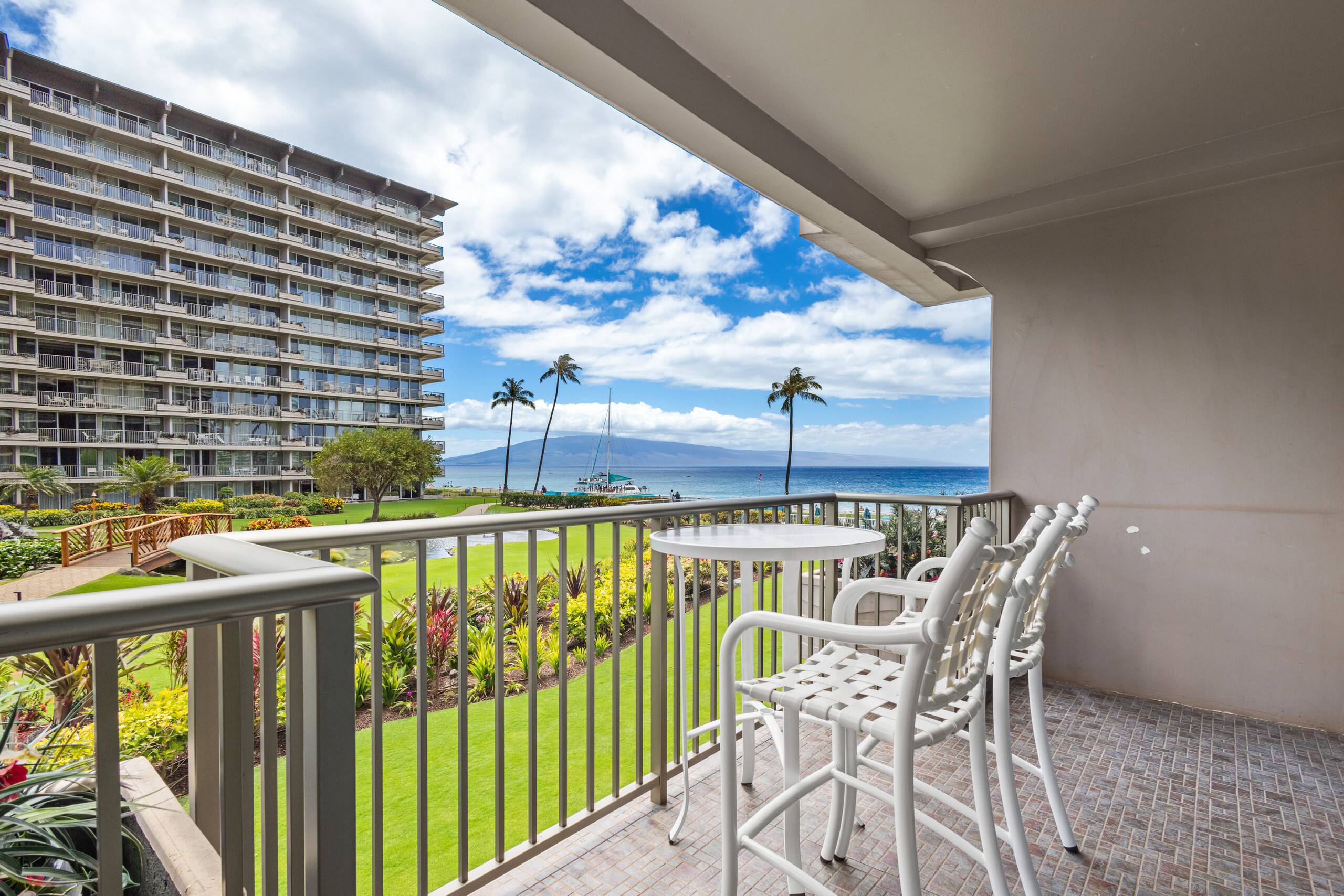 Condo in Lahaina · ★5.0 · Studio · 1 bed · 1 bath - Image 3