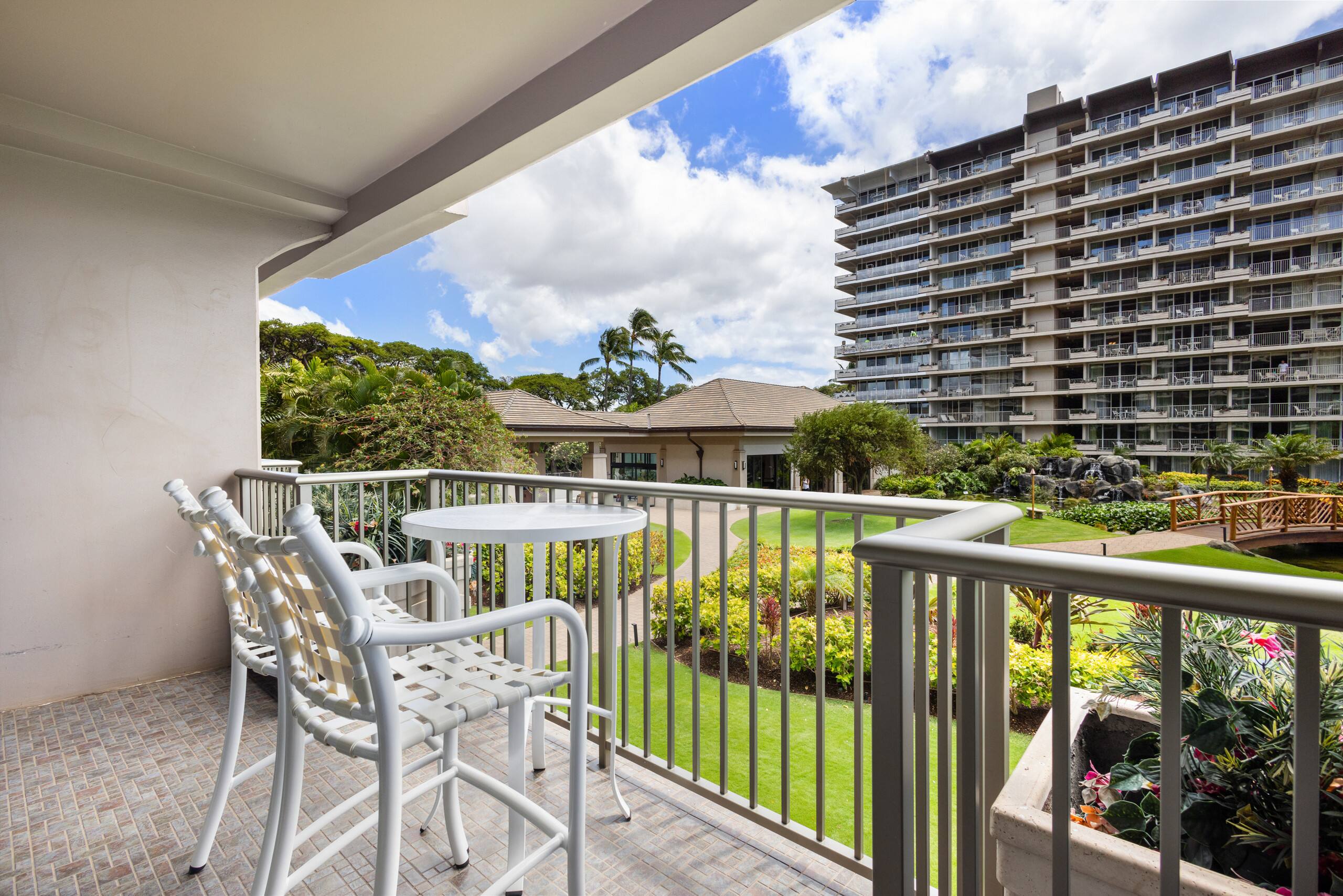 Condo in Lahaina · ★5.0 · Studio · 1 bed · 1 bath - Image 4