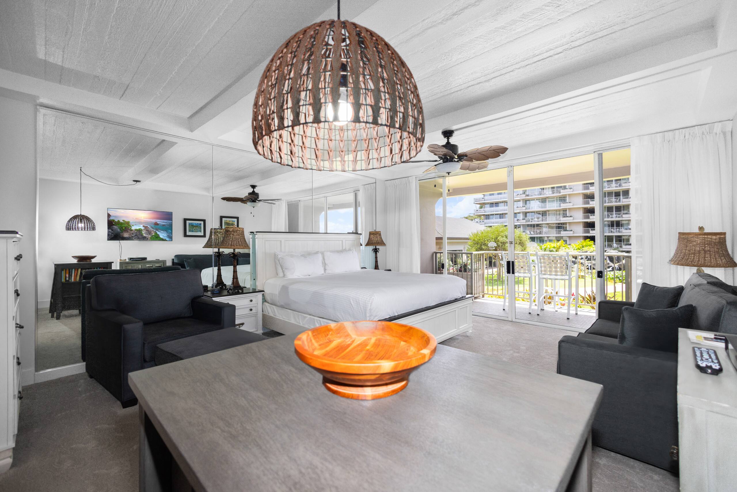 Condo in Lahaina · ★5.0 · Studio · 1 bed · 1 bath - Image 18