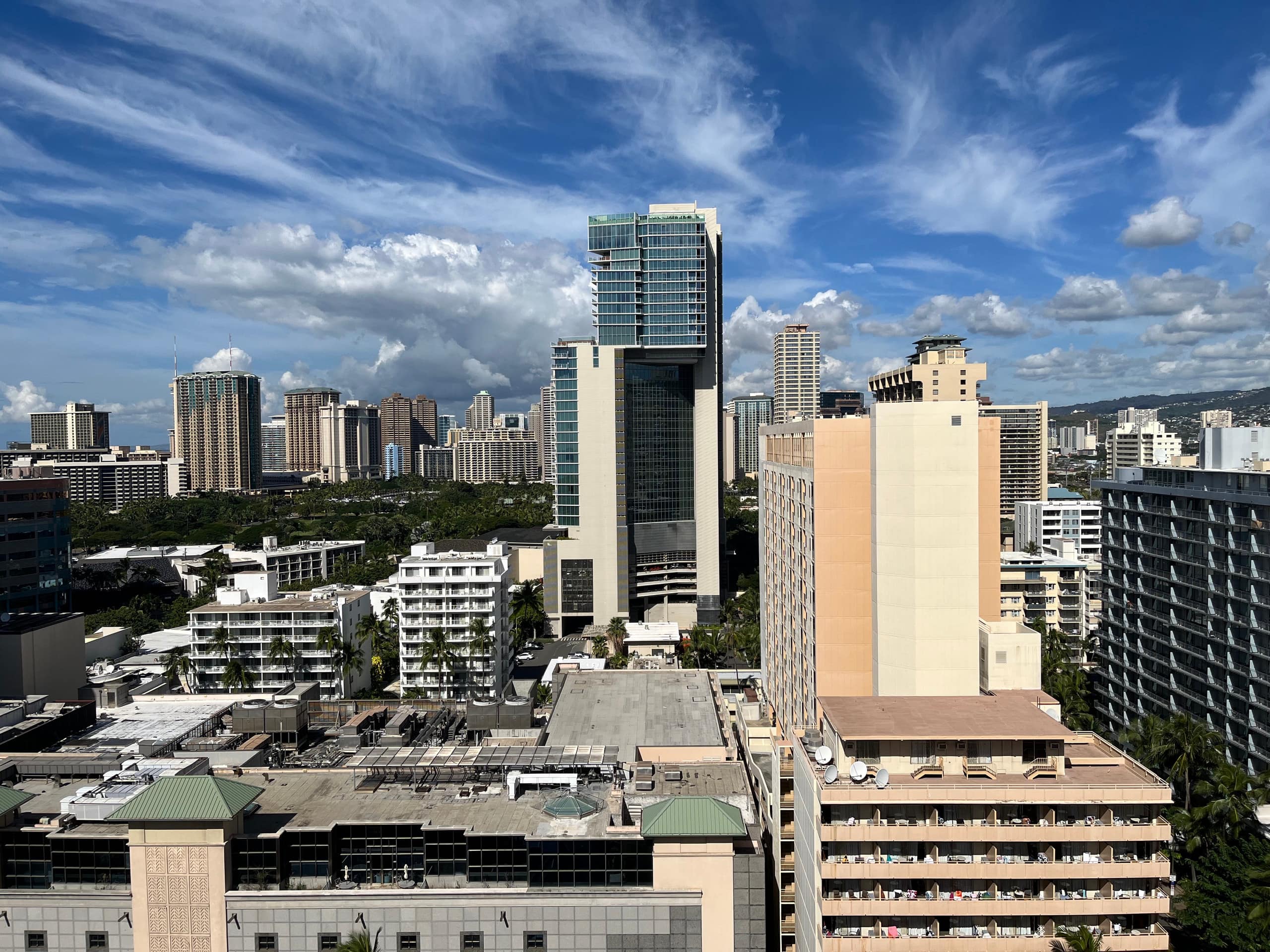 Uncle Richard's Waikiki Beach Studio w/Parking - Image 31