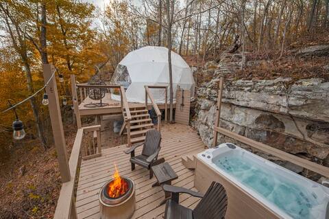 Ravens Point Luxury Glamping Dome w/ private spa