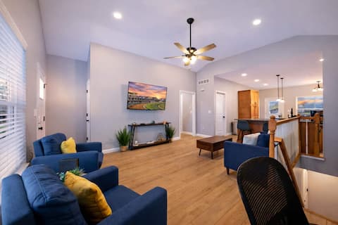 Spacious retreat close to Louisville attractions