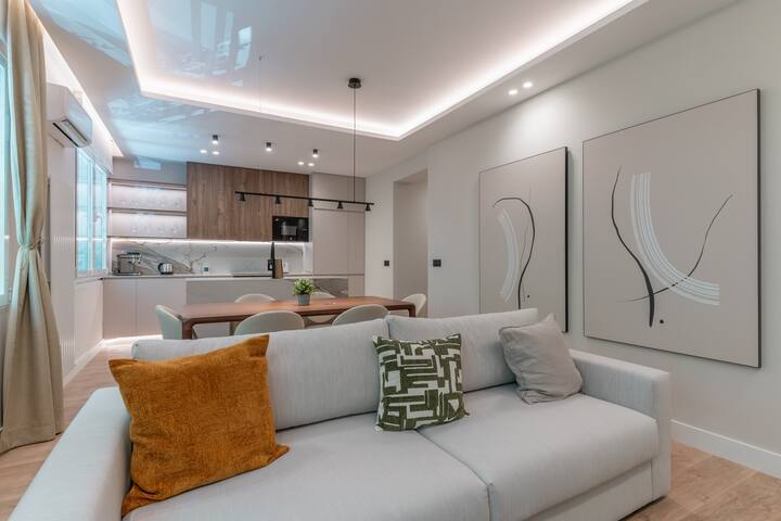 Luxurious apartment-2Bedrooms 3Bathrooms-Salamanca gallery image 2