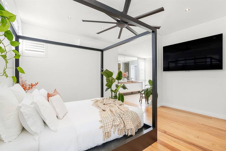 Duncraig Dream with Pool and Alfresco BBQ gallery image 3