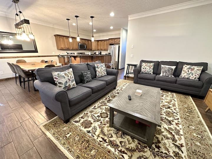 Elegant 4br Mountain Escape - Snowshoe, WV