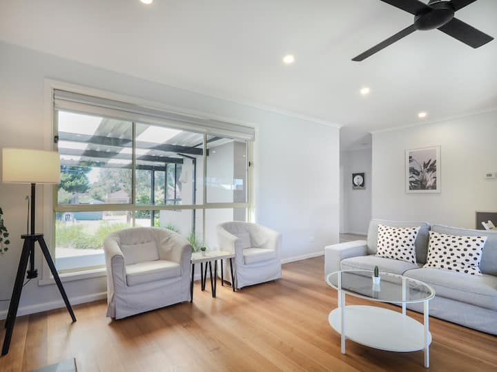 Central Forest Hill 3br2ba House+parking - Mitcham