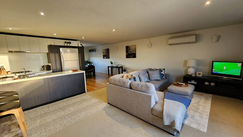 Number 9 on Cataract gallery image 2