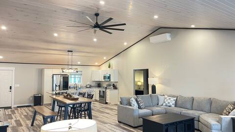 New Modern | Fire Pit | 4 BR/3 Baths
