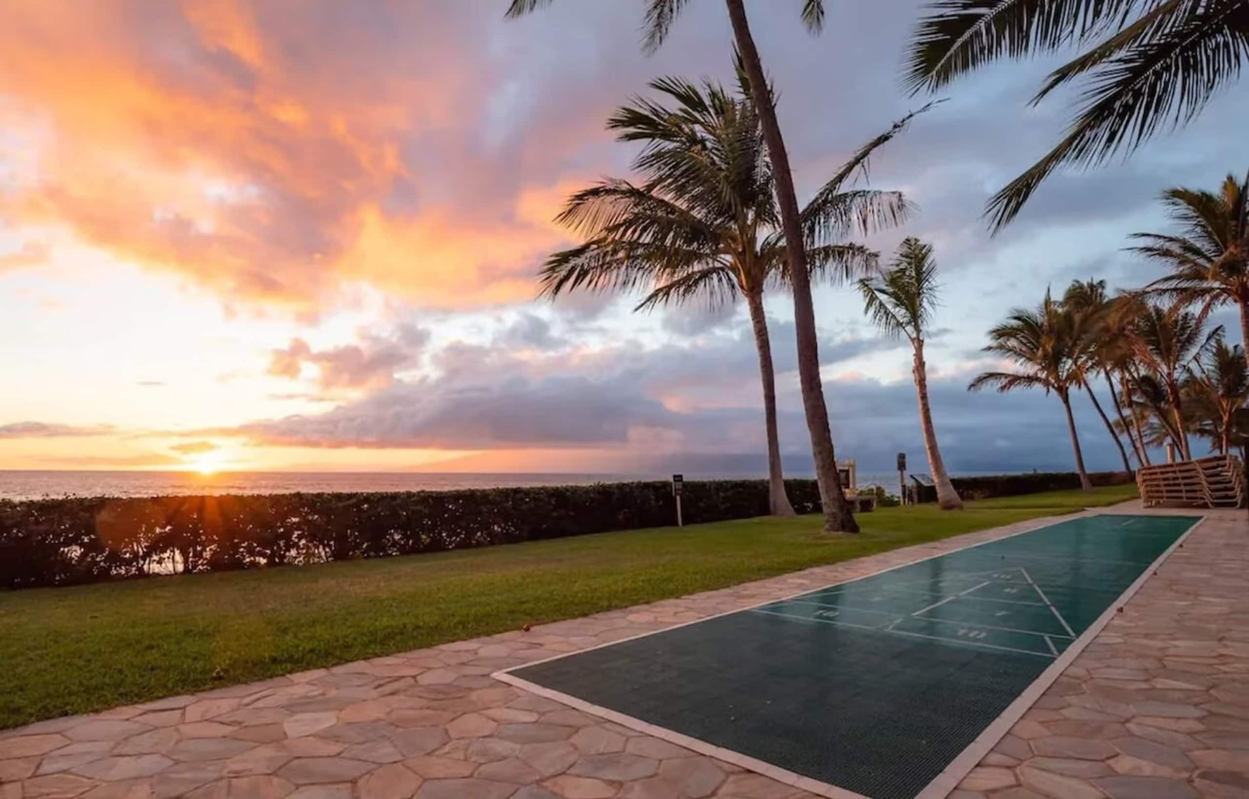 Beachfront Kaanapali Studio with Sunset Views - Image 64