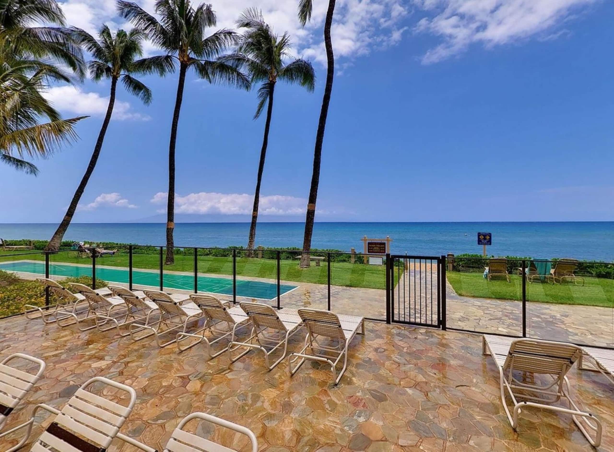 Beachfront Kaanapali Studio with Sunset Views - Image 47