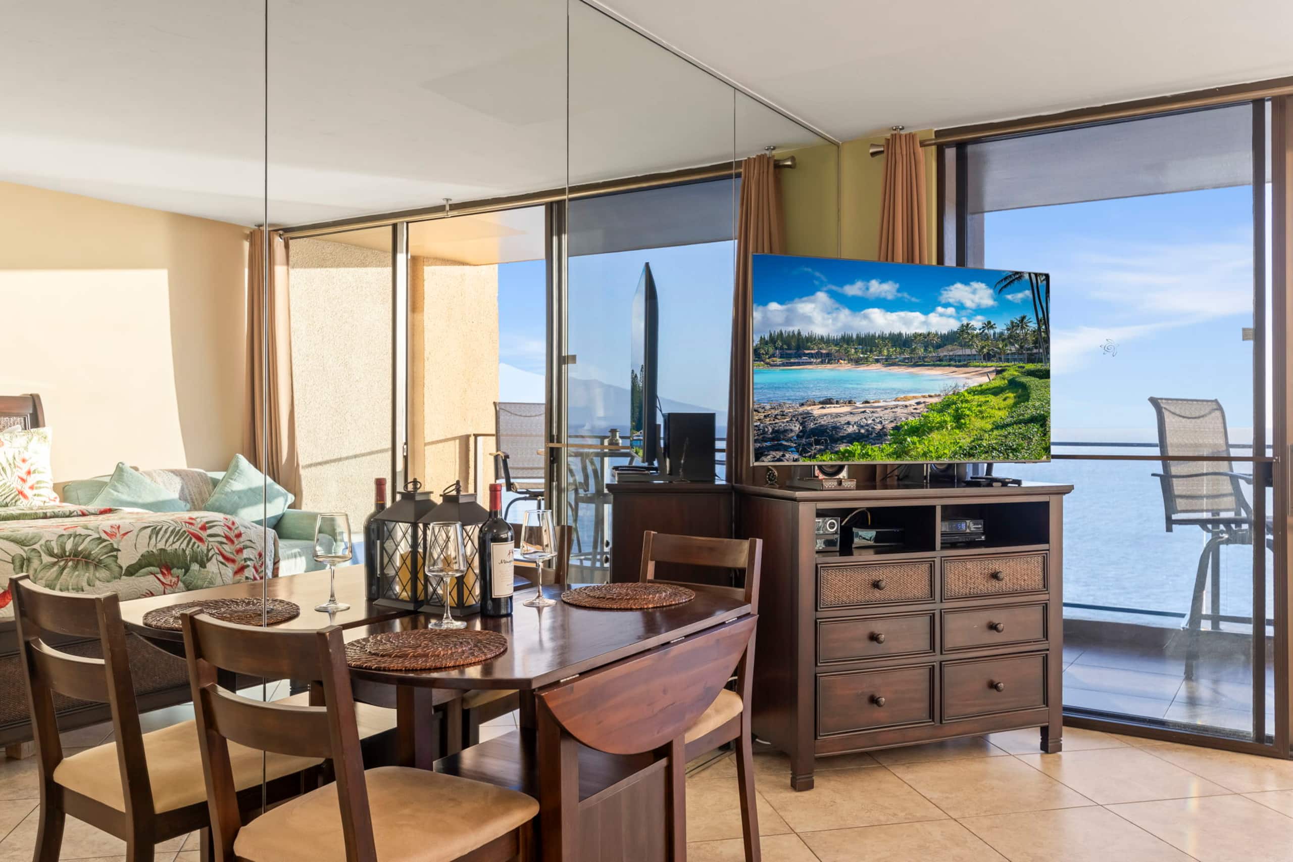 Beachfront Kaanapali Studio with Sunset Views - Image 68
