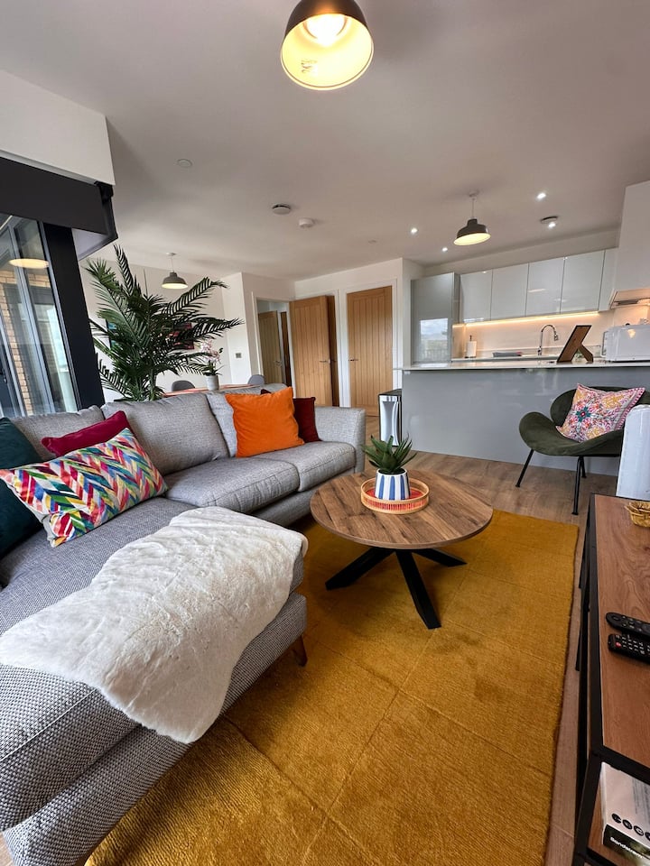 Stylish 1 Bedroom Apartment In Central Ashford - Kent