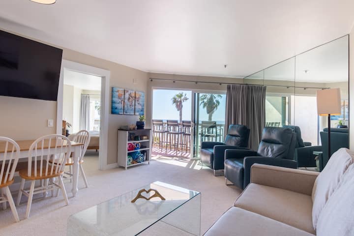 2bdr Oceanfront Condo W/ Panoramic Views In Pb - San Diego, CA