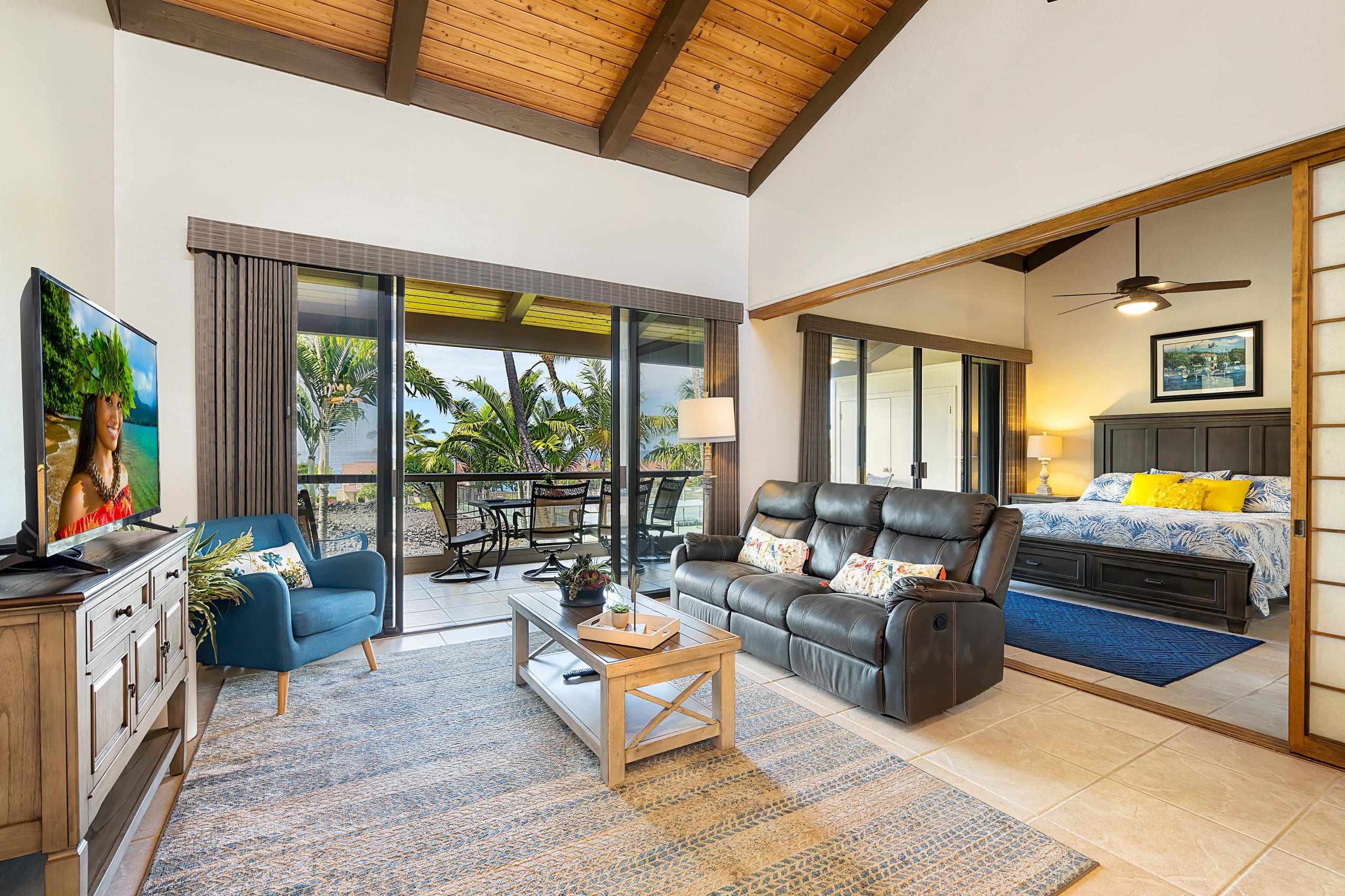 Condo in Kailua-Kona · ★5.0 · 3 bedrooms · 4 beds · 2 private baths - Image 5