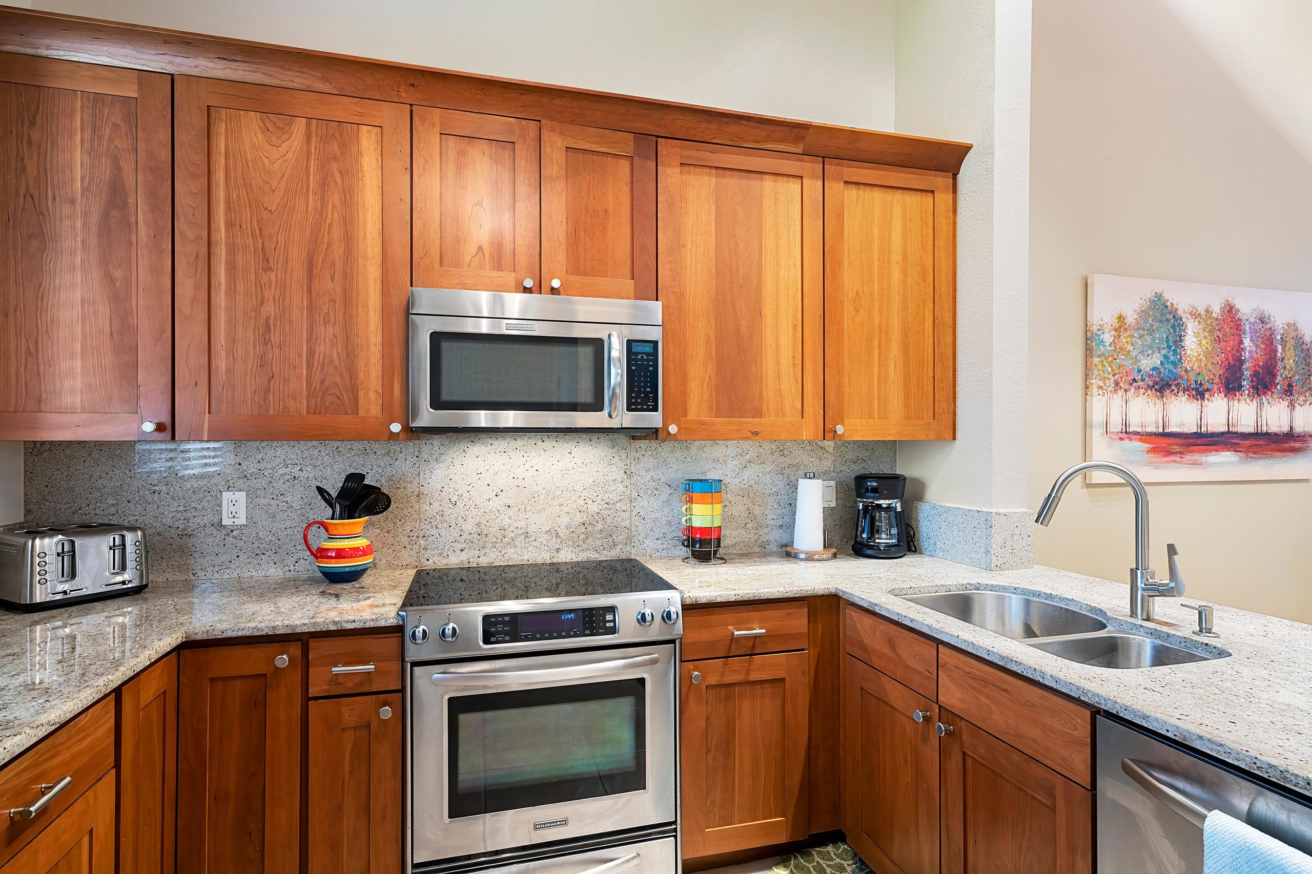 Condo in Kailua-Kona · ★5.0 · 3 bedrooms · 4 beds · 2 private baths - Image 10