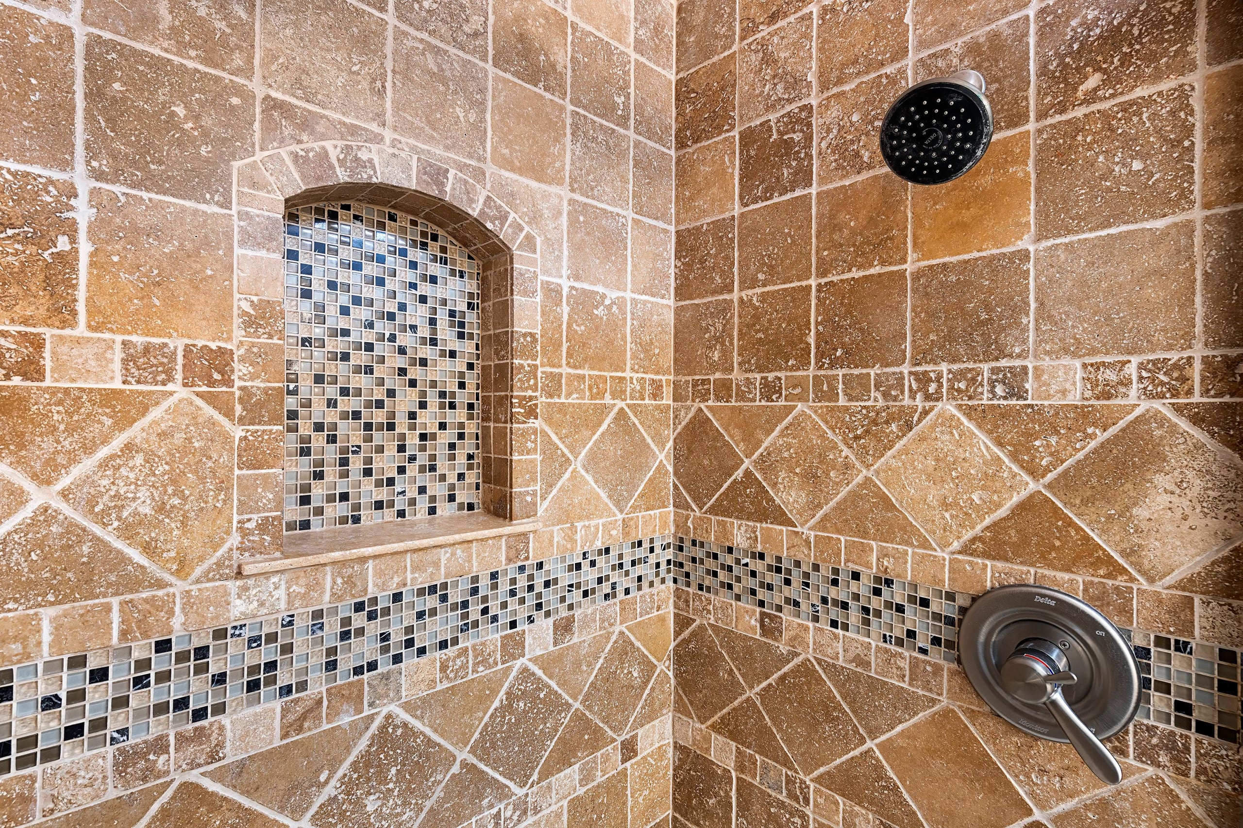 Condo in Kailua-Kona · ★5.0 · 3 bedrooms · 4 beds · 2 private baths - Image 16