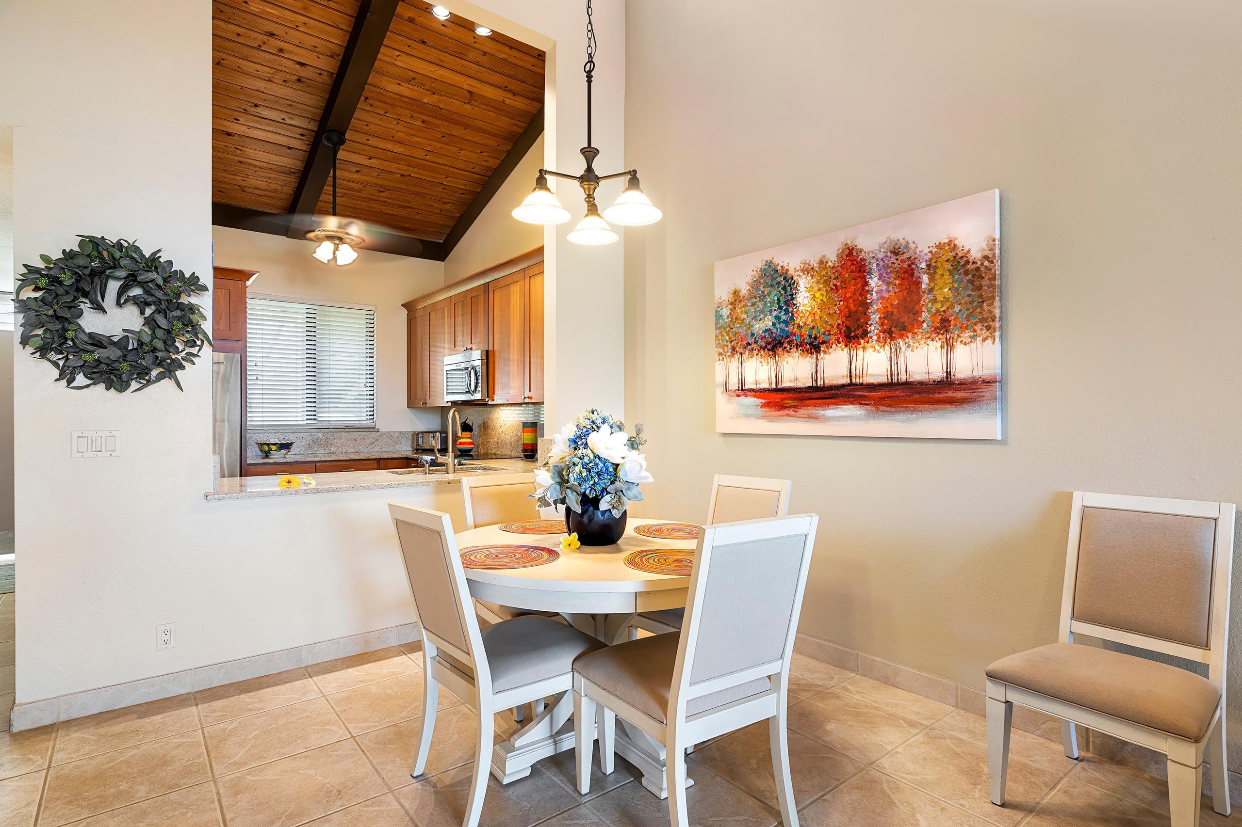 Condo in Kailua-Kona · ★5.0 · 3 bedrooms · 4 beds · 2 private baths - Image 8